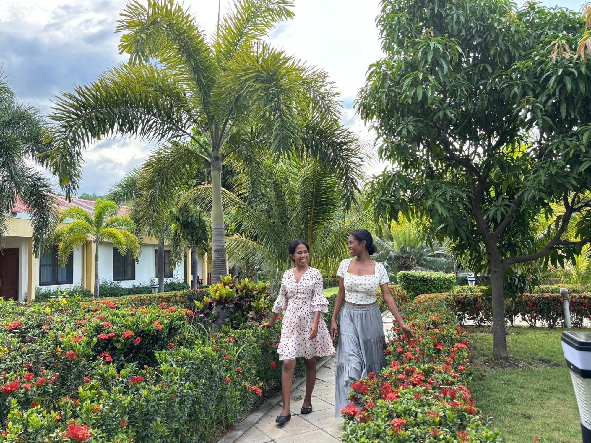 Palm Malinamoc Hotel Dili Exterior photo